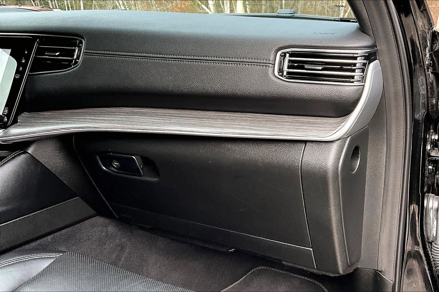 Used 2024 Jeep Wagoneer Series III w/ Flexible Seating Group AWD/4WD image 19