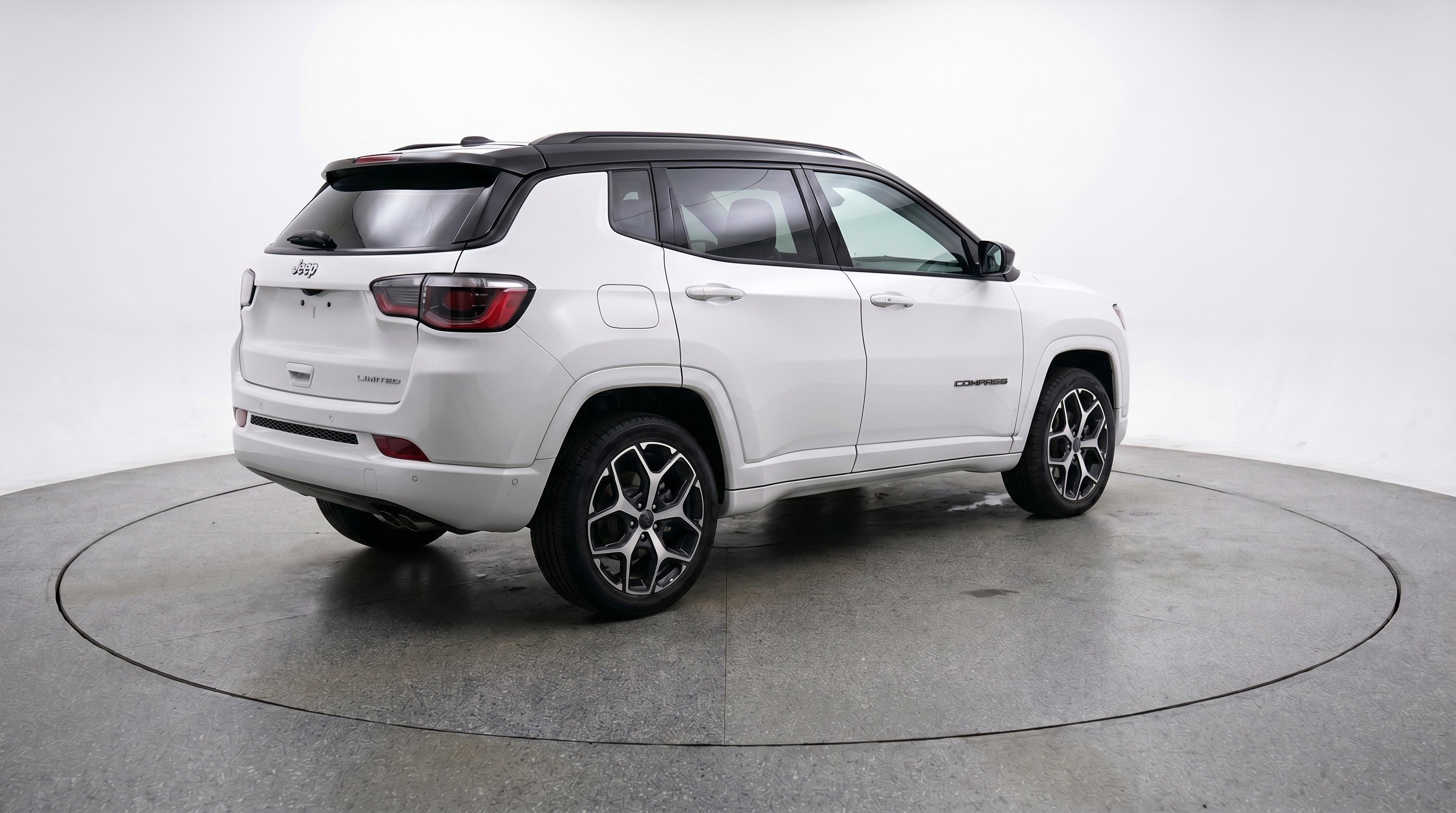 Used 2025 Jeep Compass Limited AWD/4WD image 9