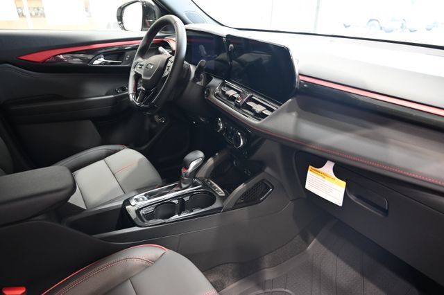 New 2026 Chevrolet TrailBlazer RS w/ Convenience Package FWD image 13