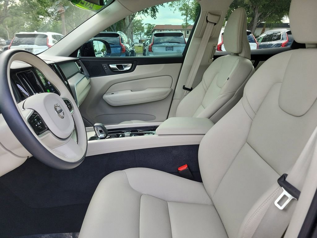 Certified 2025 Volvo XC60 T8 Core w/ Protection Package Premier AWD/4WD image 25