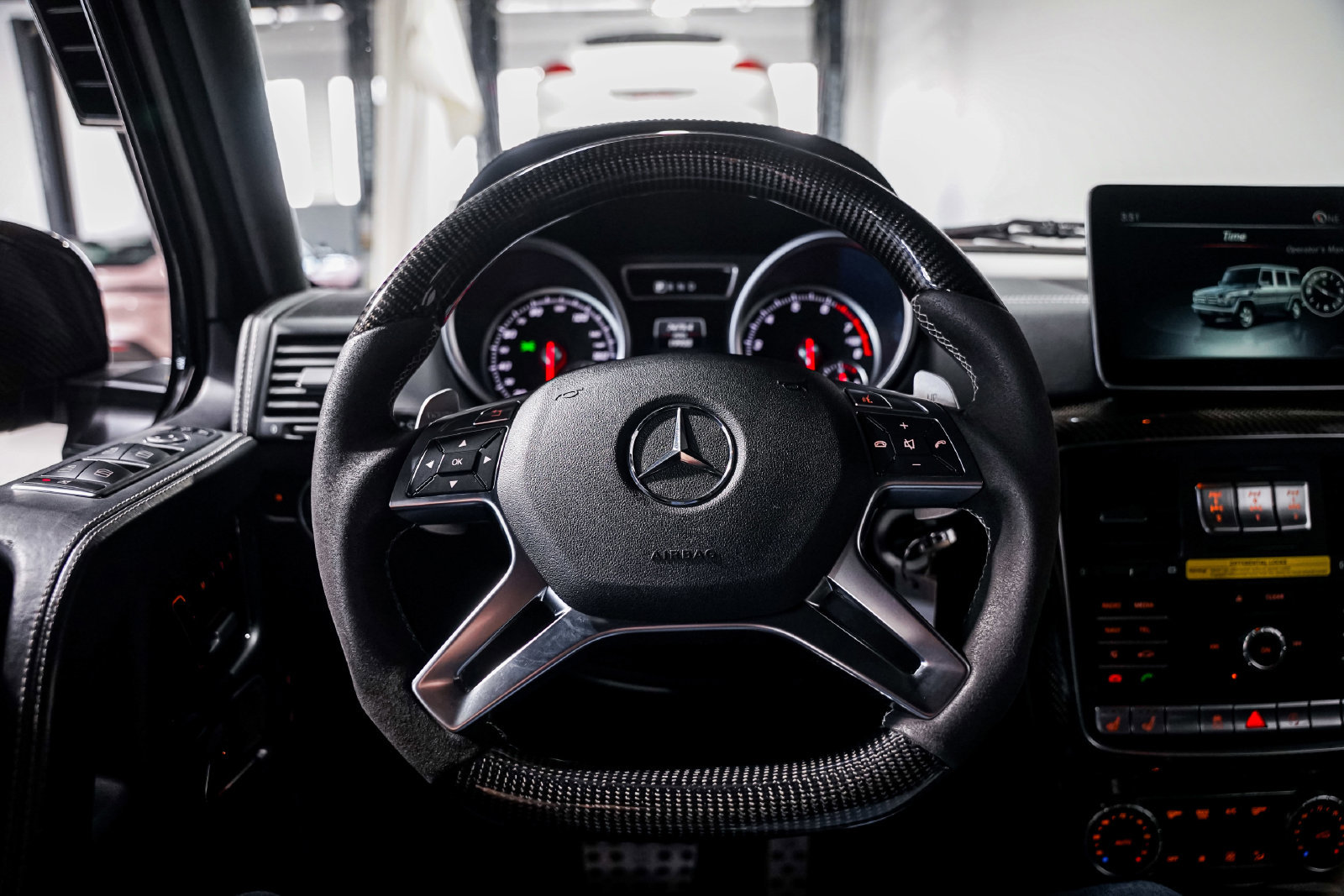Used 2017 Mercedes-Benz G 550 Squared image 10
