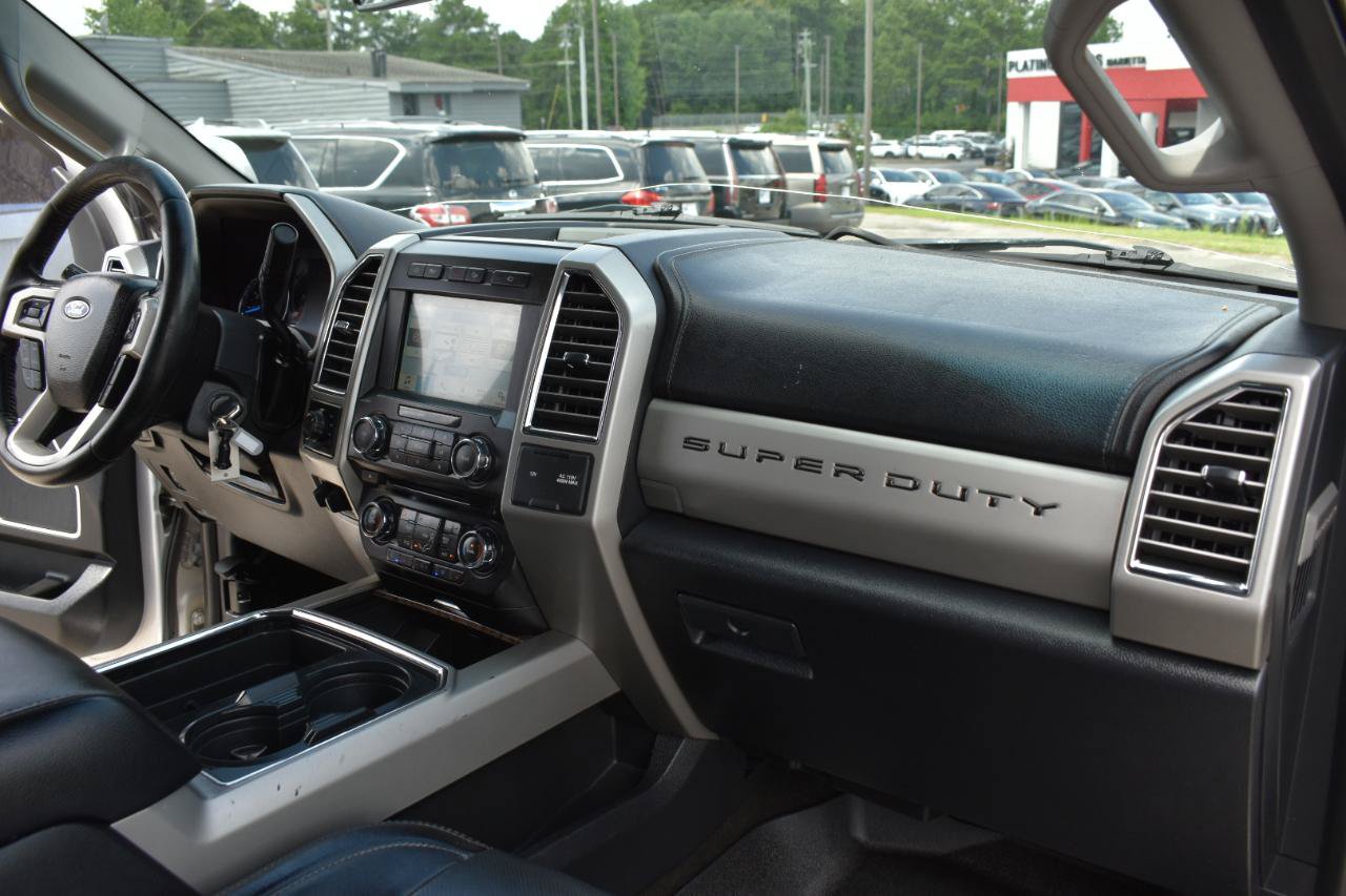 Used 2017 Ford F250 Lariat w/ Lariat Value Package AWD/4WD image 13