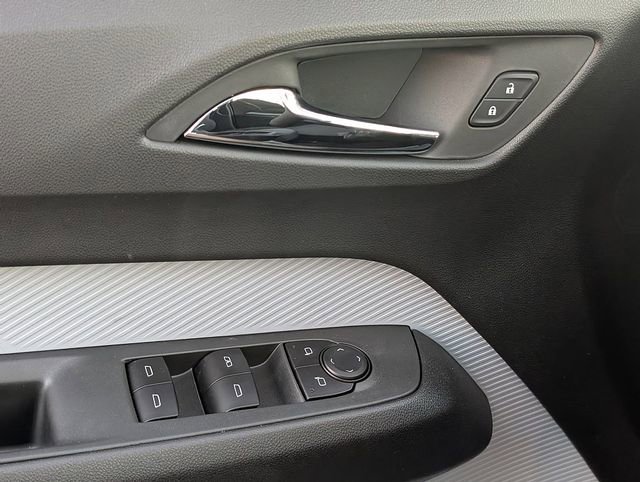 New 2027 Chevrolet Bolt LT w/ Comfort Package FWD image 19