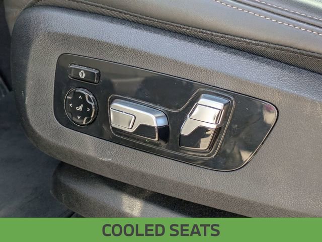 Used 2024 BMW X7 xDrive40i w/ Premium Package image 17