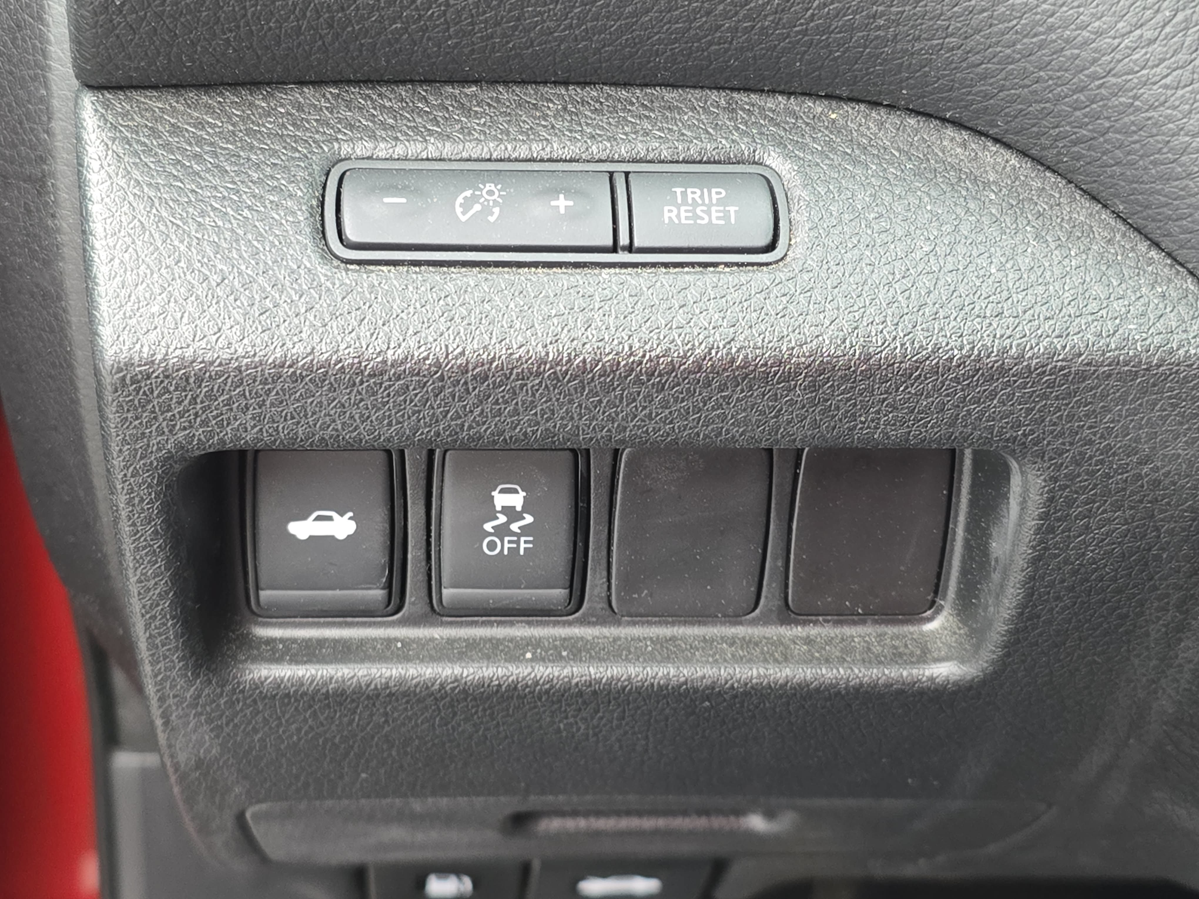 Used 2016 Nissan Altima 2.5 SR w/ Interior Lighting Package FWD image 24