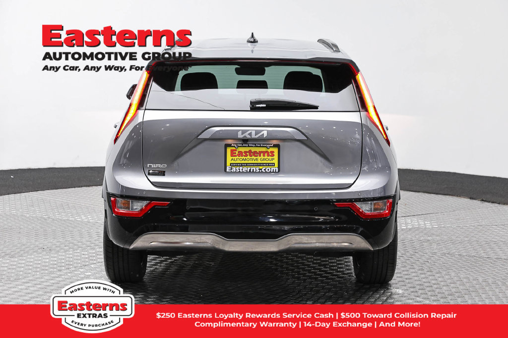 Used 2023 Kia Niro Wind w/ Wind Preserve Package FWD image 7