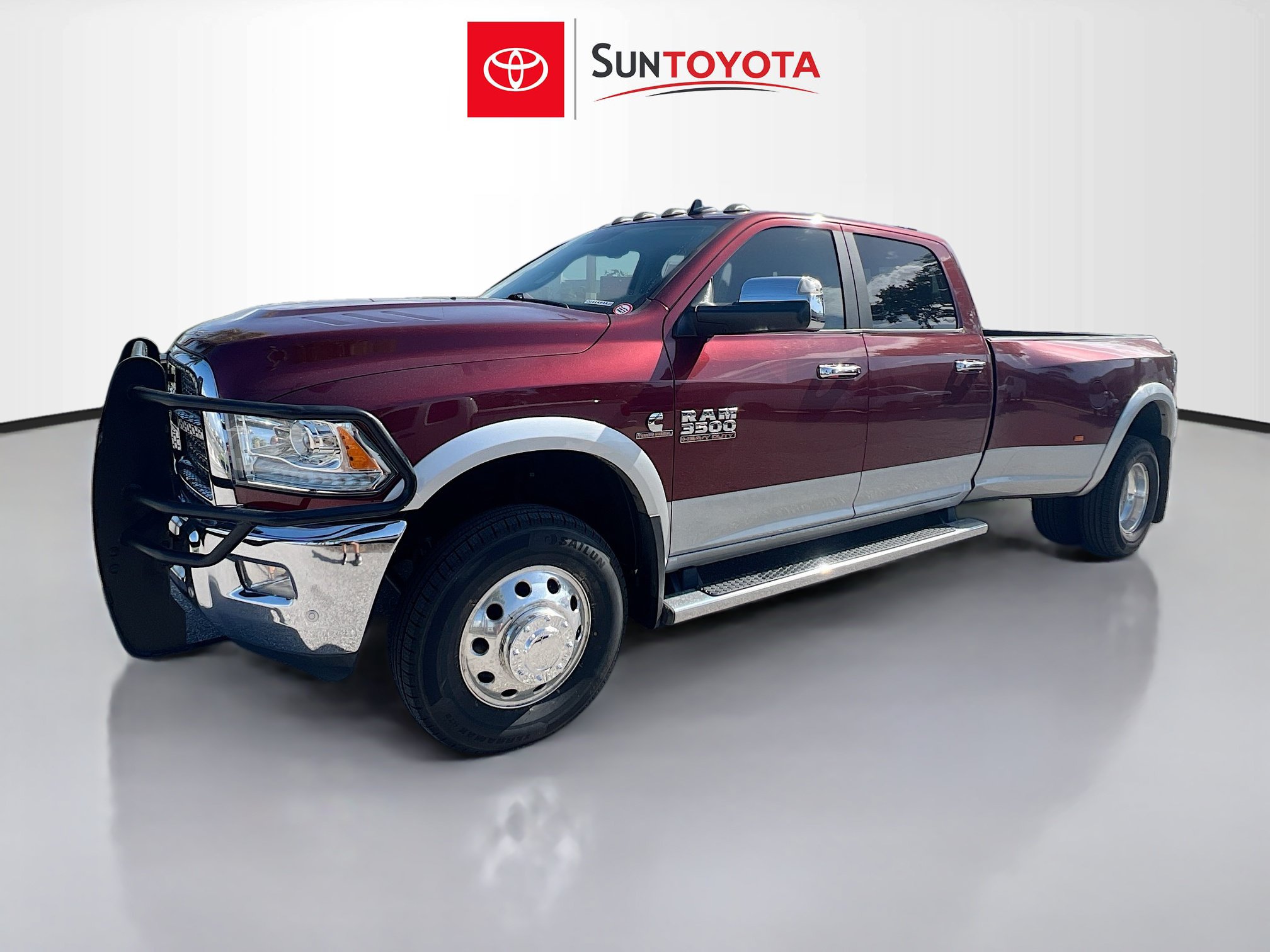 Used 2018 RAM 3500 Laramie AWD/4WD image 9