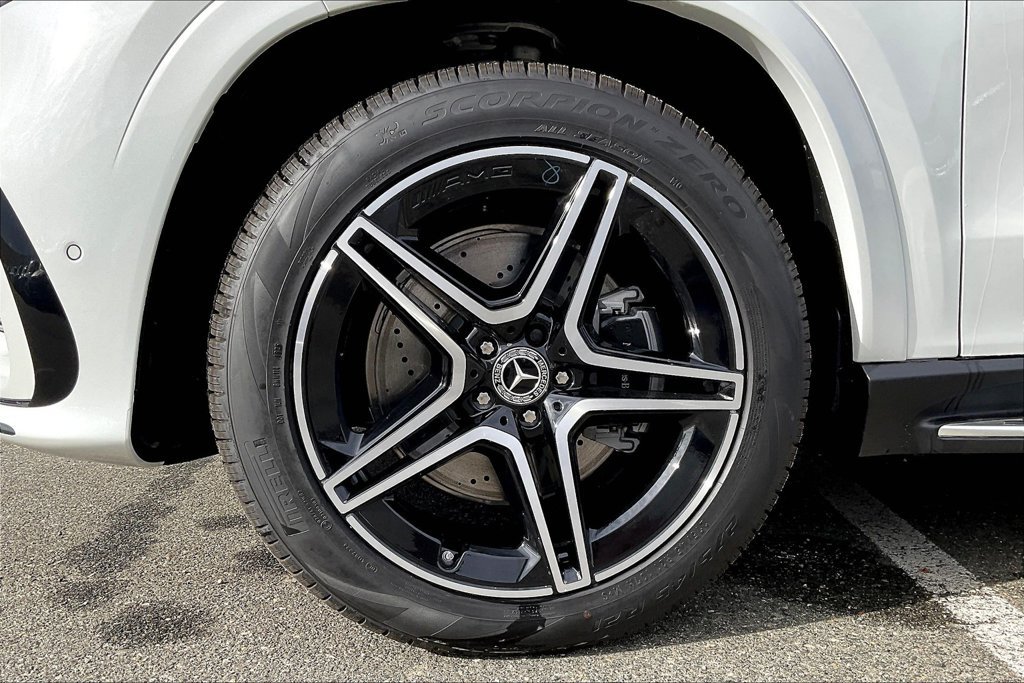 New 2026 Mercedes-Benz GLS 450 4MATIC image 12