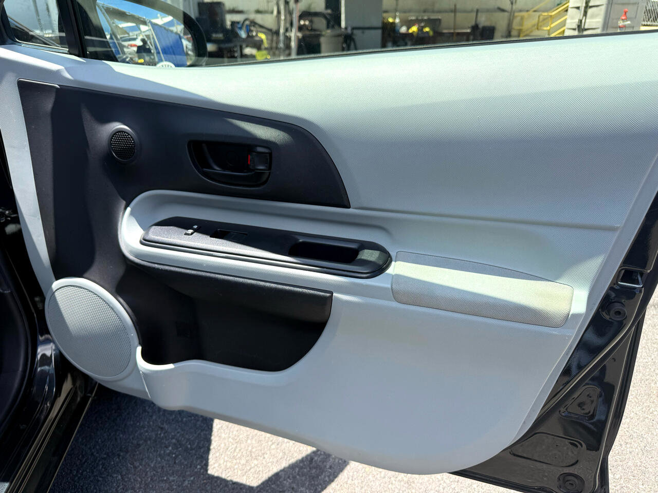 Used 2012 Toyota Prius C One image 14