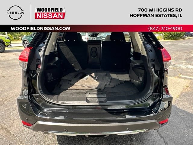 Used 2019 Nissan Rogue SV w/ Sun & Sound Touring Package AWD/4WD image 14