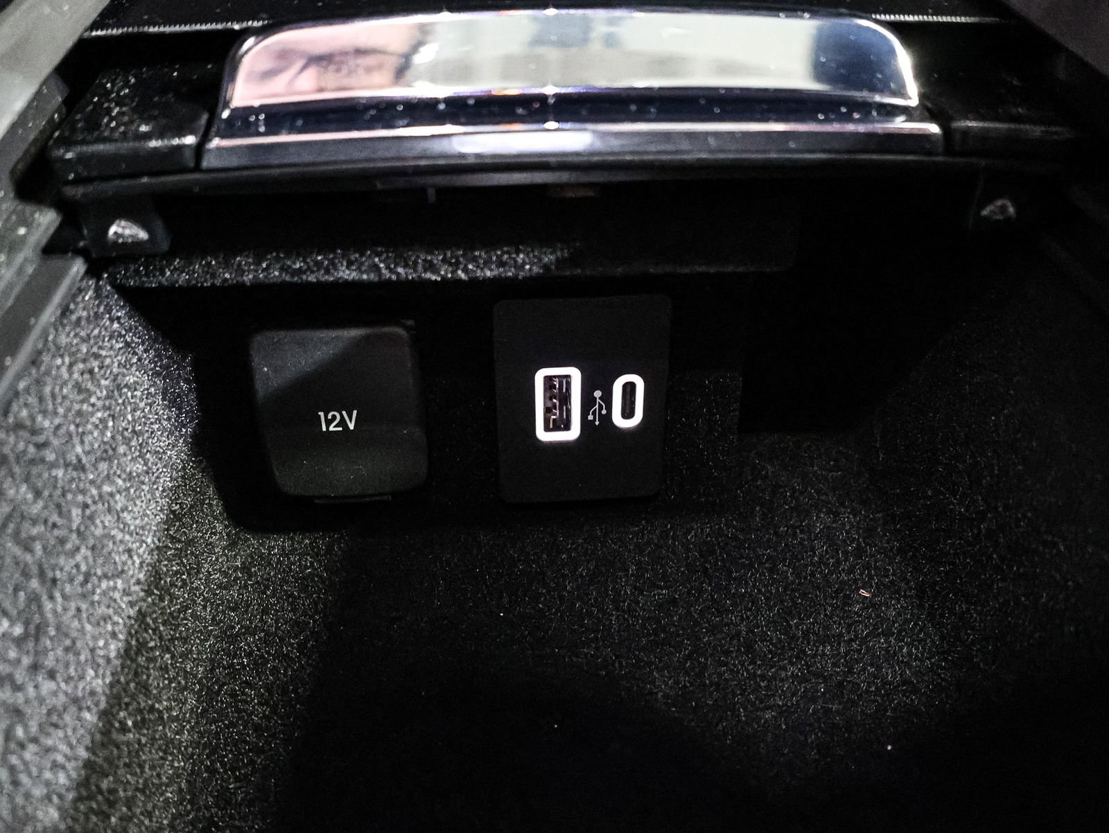 Used 2025 Lincoln Corsair Grand Touring image 31