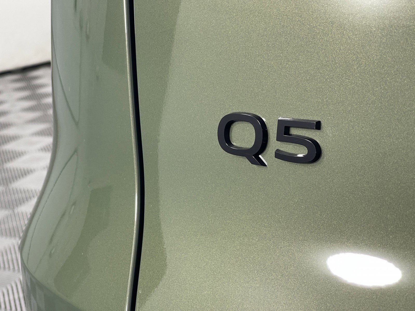 New 2025 Audi Q5 Prestige image 14