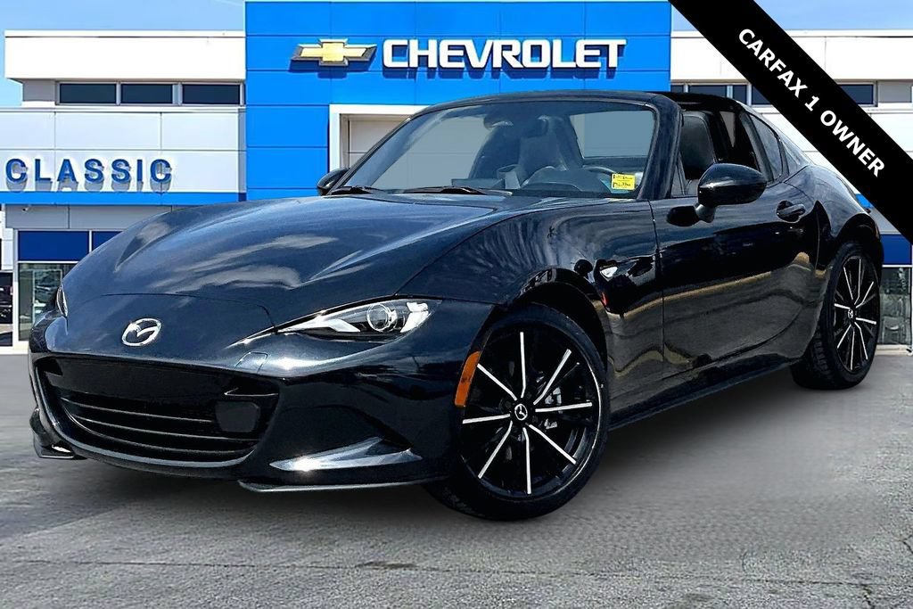 Used 2025 MAZDA MX-5 Miata RF Grand Touring RWD image 2