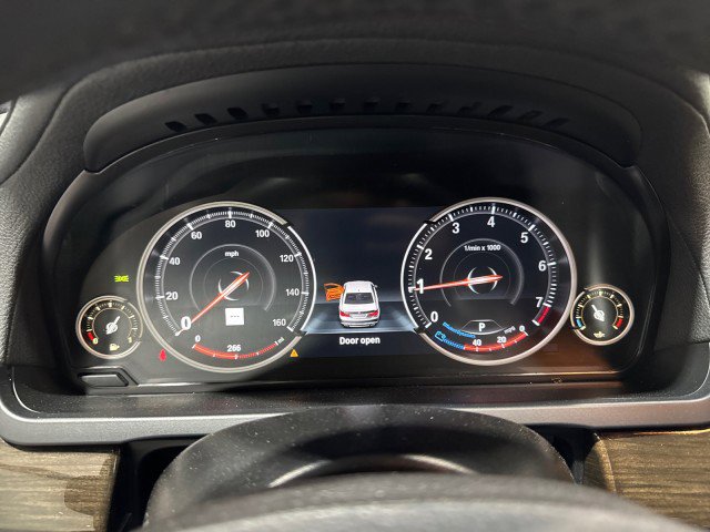 Used 2015 BMW 740Li image 47