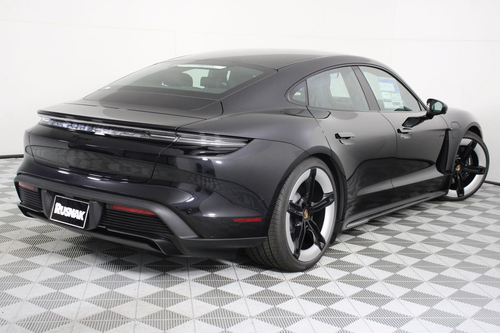 New 2026 Porsche Taycan RWD image 7