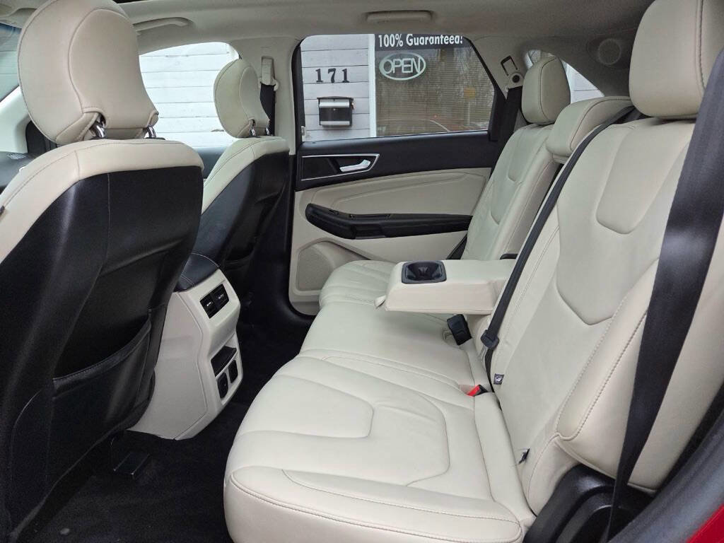 Used 2016 Ford Edge Titanium w/ Technology Package image 24