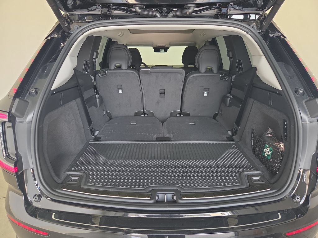 New 2026 Volvo EX90 Ultra AWD/4WD image 9