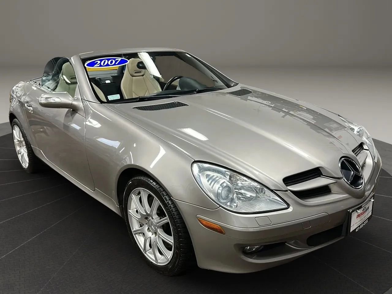 Used 2007 Mercedes-Benz SLK 350 image 7