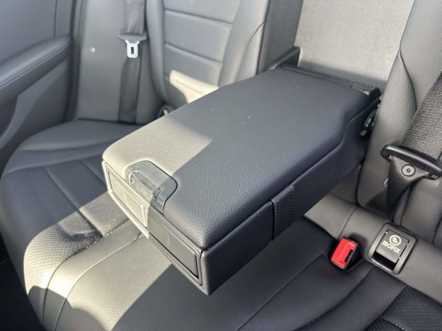 Used 2018 Mercedes-Benz C 300 4MATIC Sedan image 19