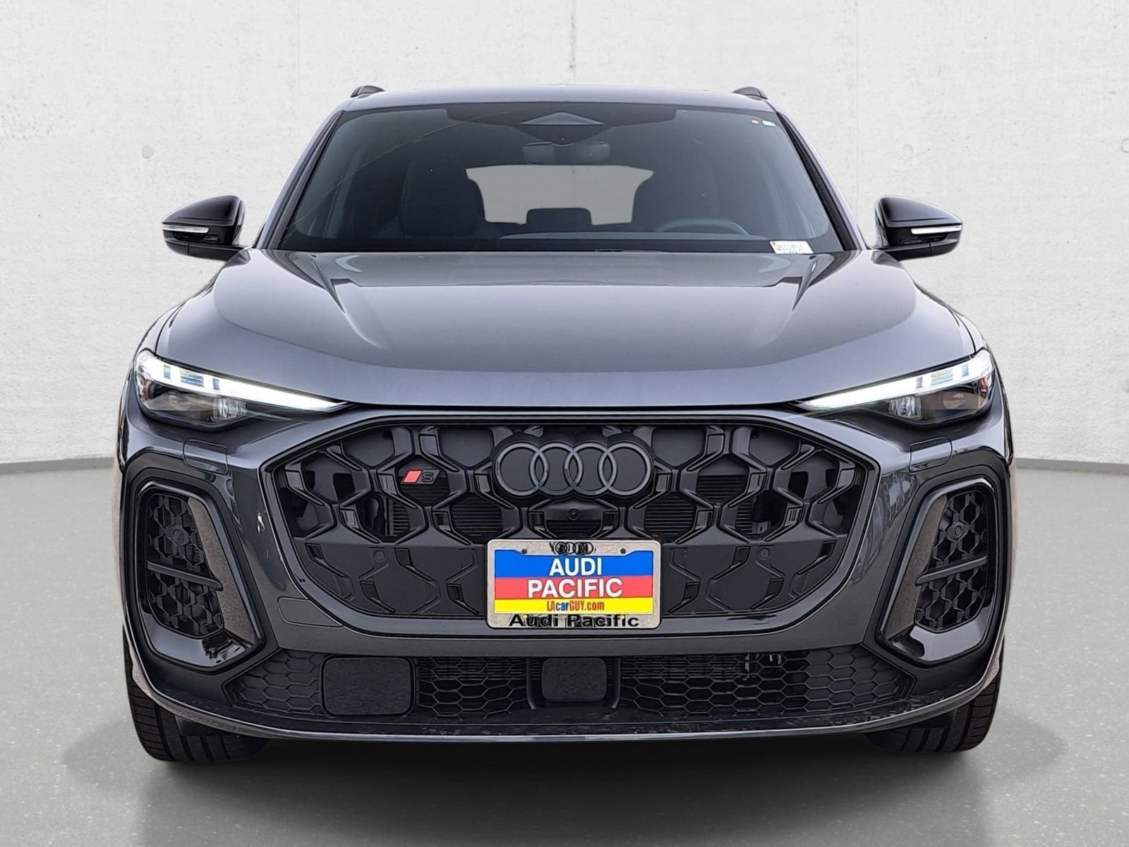 New 2025 Audi SQ5 Premium Plus AWD/4WD image 2