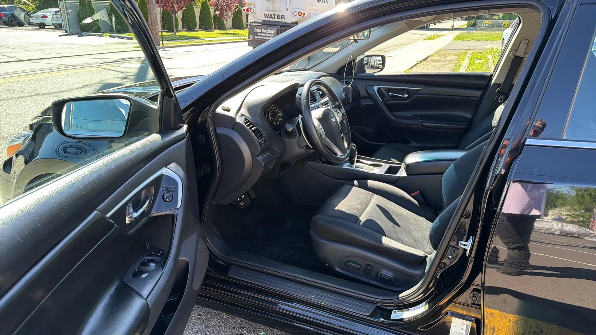 Used 2018 Nissan Altima 2.5 SR FWD image 23