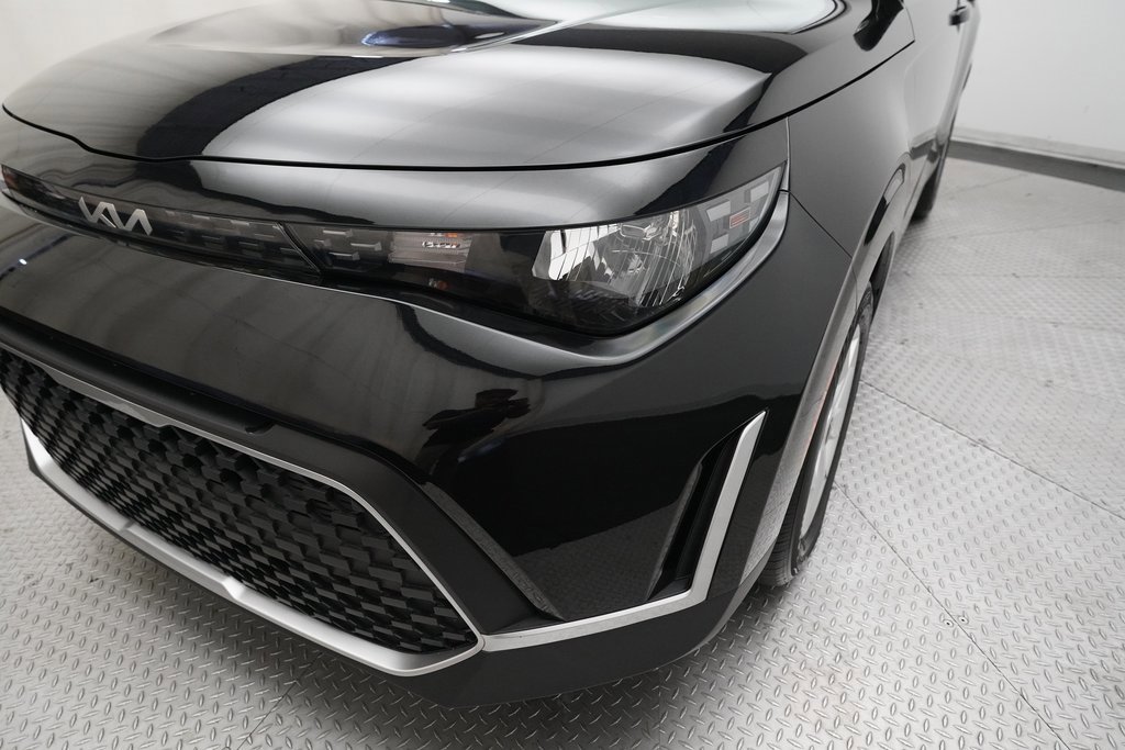 Used 2023 Kia Soul LX w/ LX Technology Package image 22