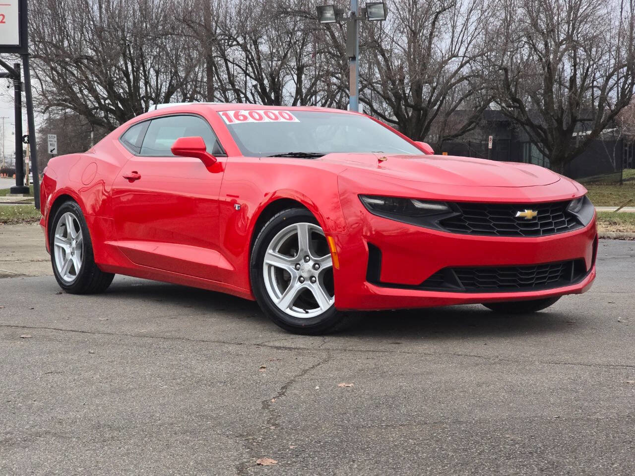 Used 2019 Chevrolet Camaro LT image 1