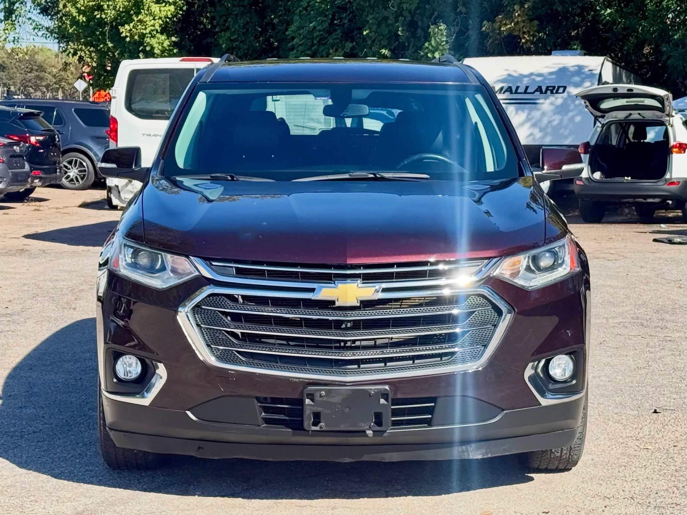 Used 2021 Chevrolet Traverse LT FWD image 3