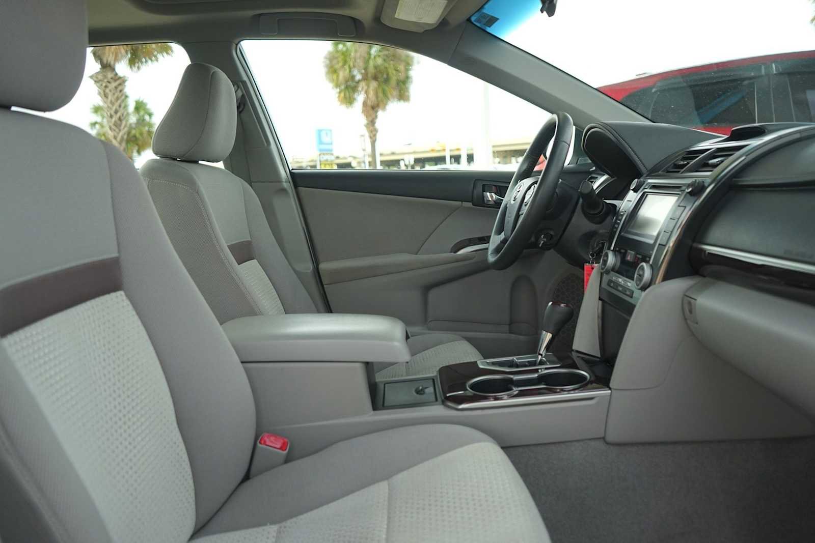 Used 2012 Toyota Camry XLE FWD image 15