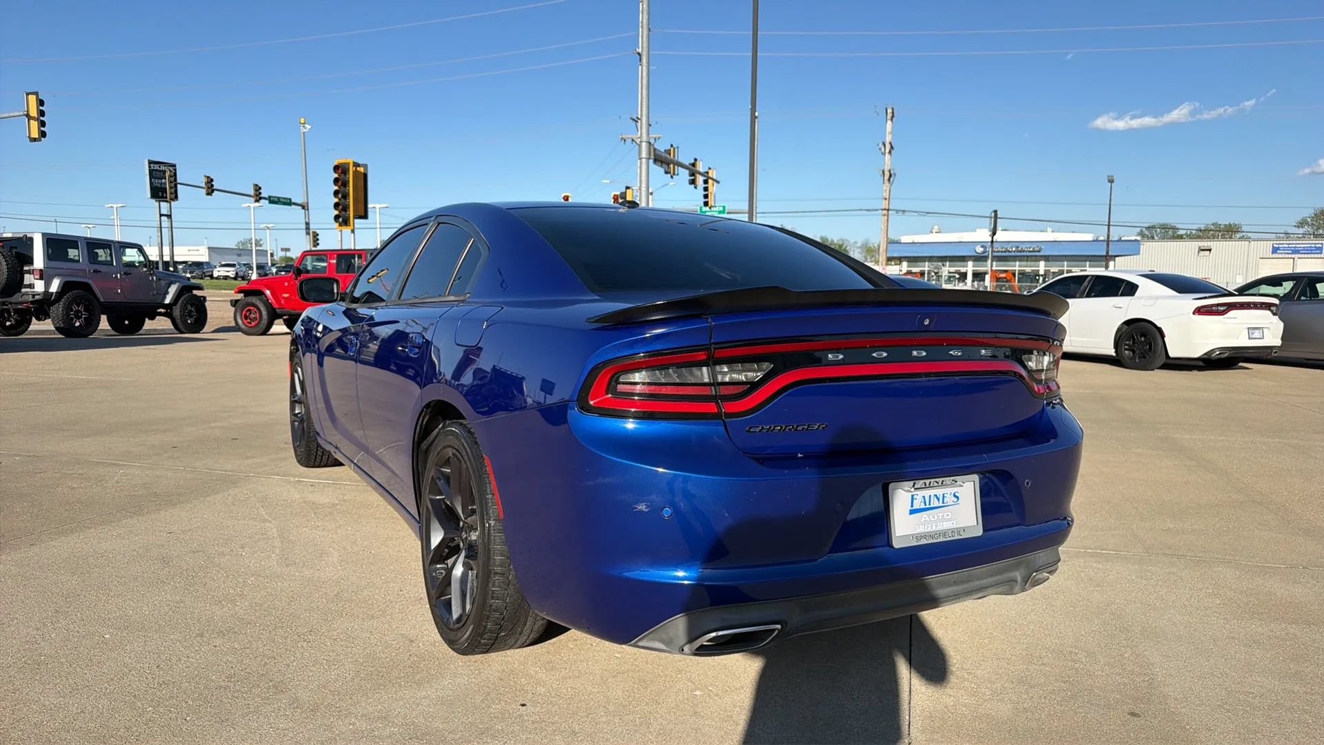 Used 2019 Dodge Charger SXT w/ Blacktop Package RWD image 14
