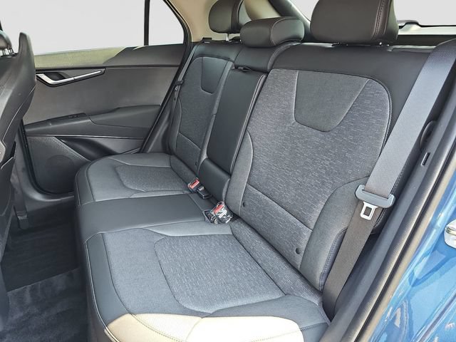 Used 2024 Kia Niro SX Touring FWD image 32