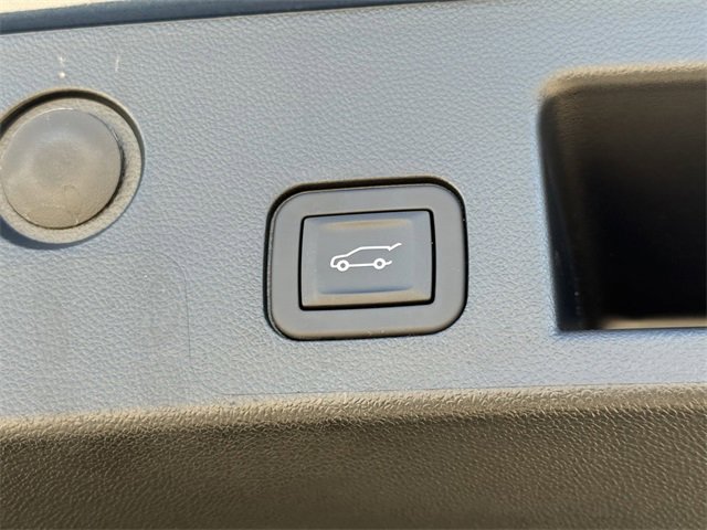 Certified 2025 Chevrolet Equinox RS w/ Safety and Technology Package image 31