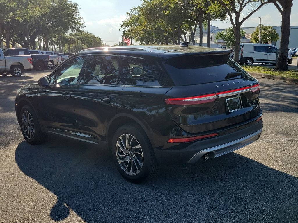 Certified 2022 Lincoln Corsair FWD image 5