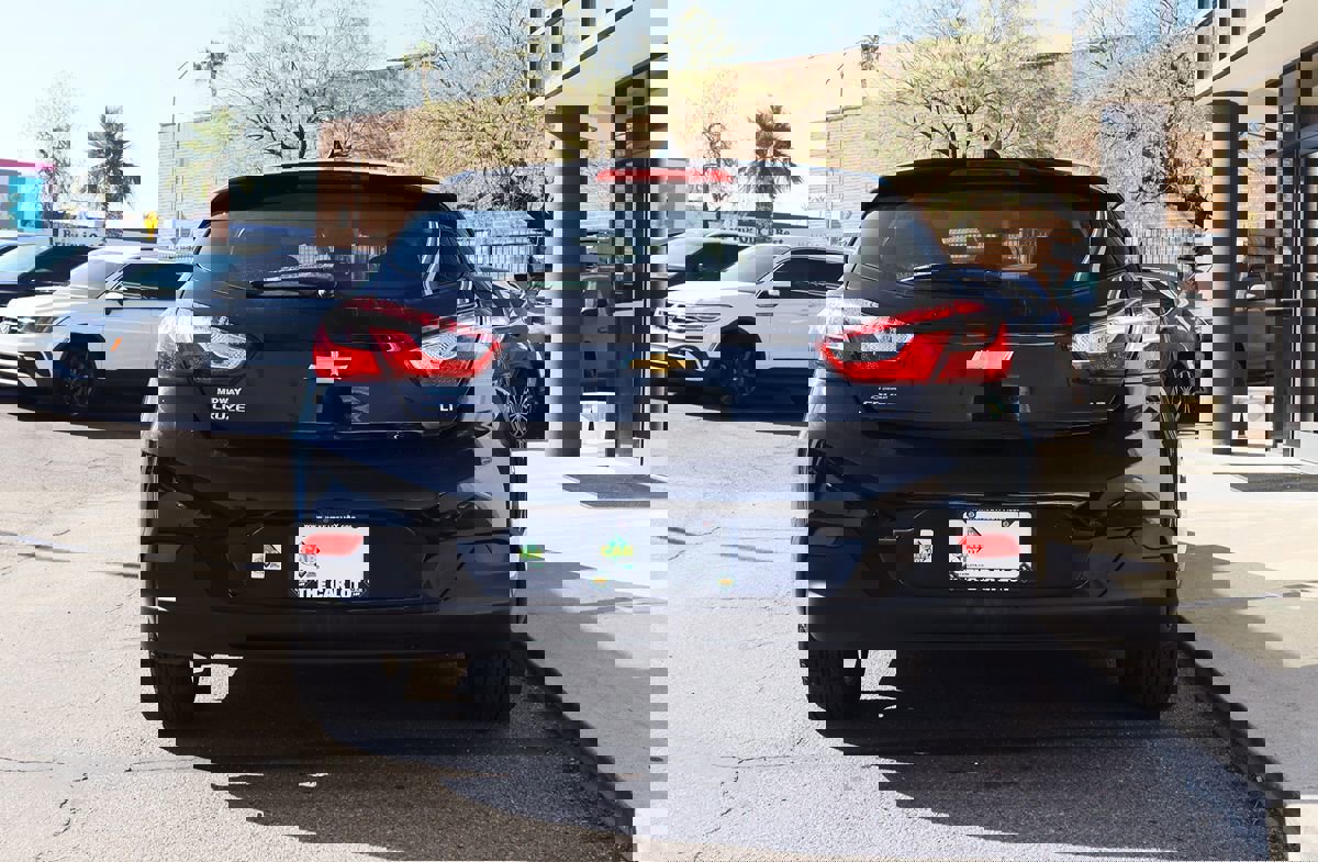 Used 2018 Chevrolet Cruze LT image 11