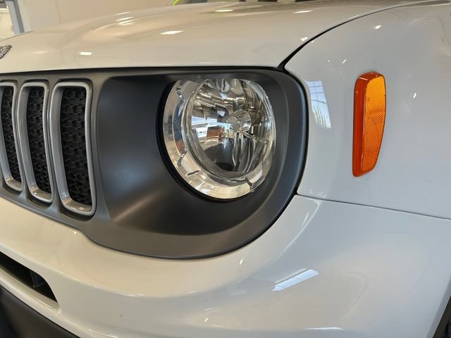 Used 2022 Jeep Renegade Limited AWD/4WD image 11