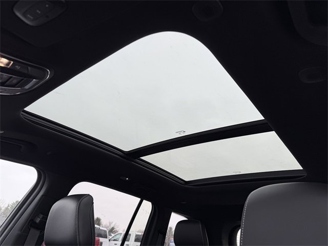 New 2025 Jeep Grand Cherokee Limited w/ Trailer Tow Package image 5