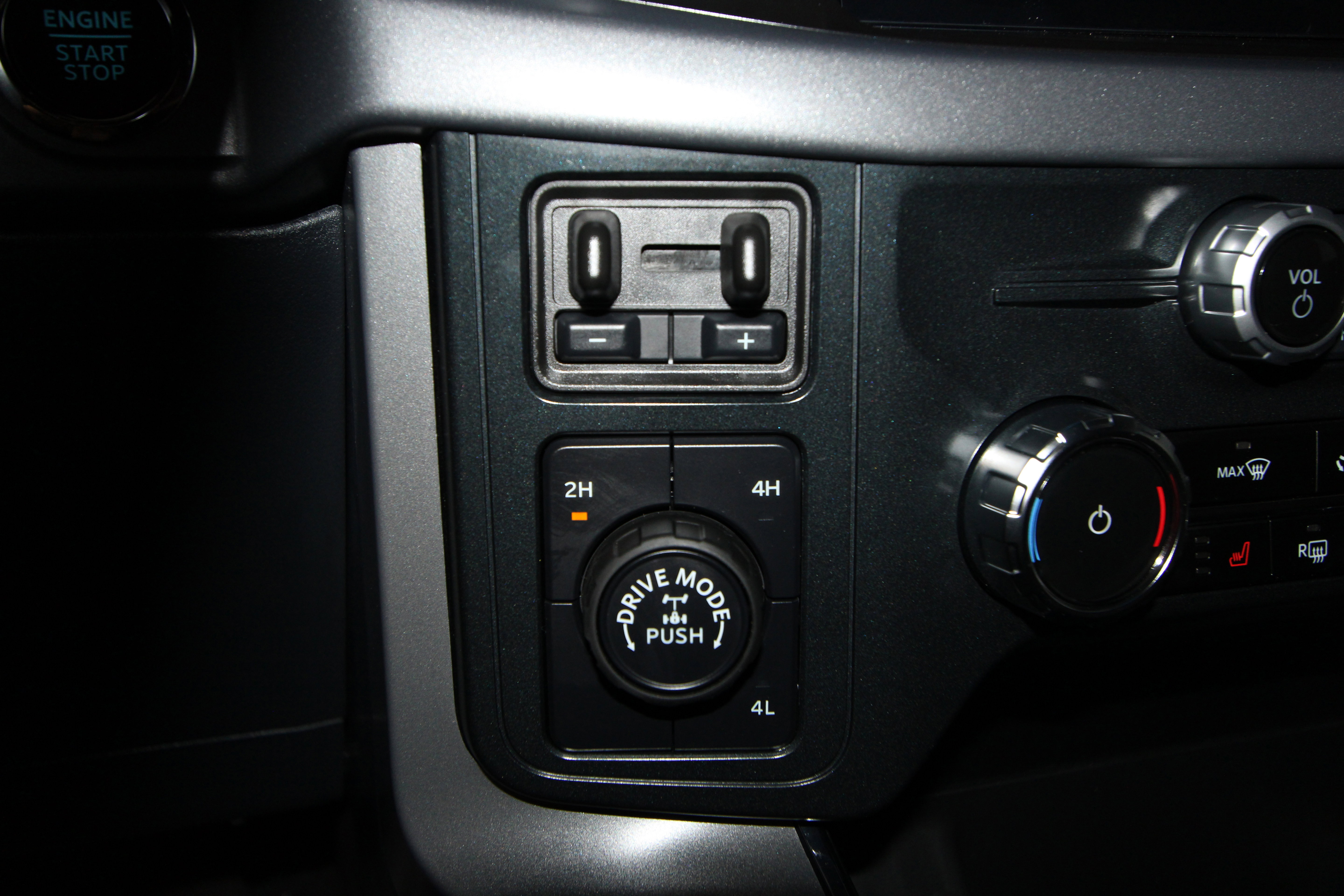 New 2026 Ford F150 XLT AWD/4WD image 13