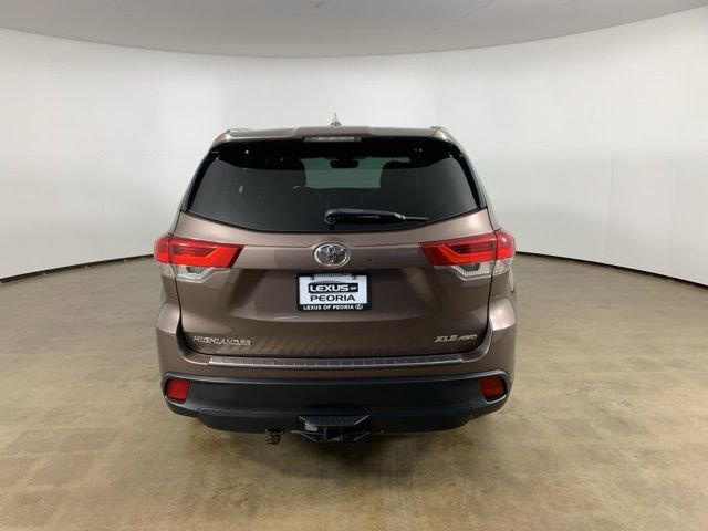 Used 2019 Toyota Highlander XLE w/ Protection Package #3 image 10