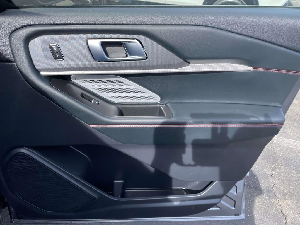 Used 2025 Ford Explorer ST w/ Sun And Sound Package image 48