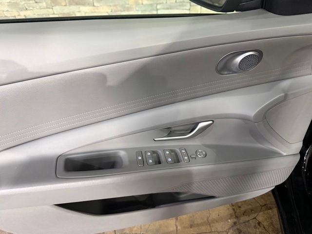 New 2026 Hyundai Elantra SE FWD image 9