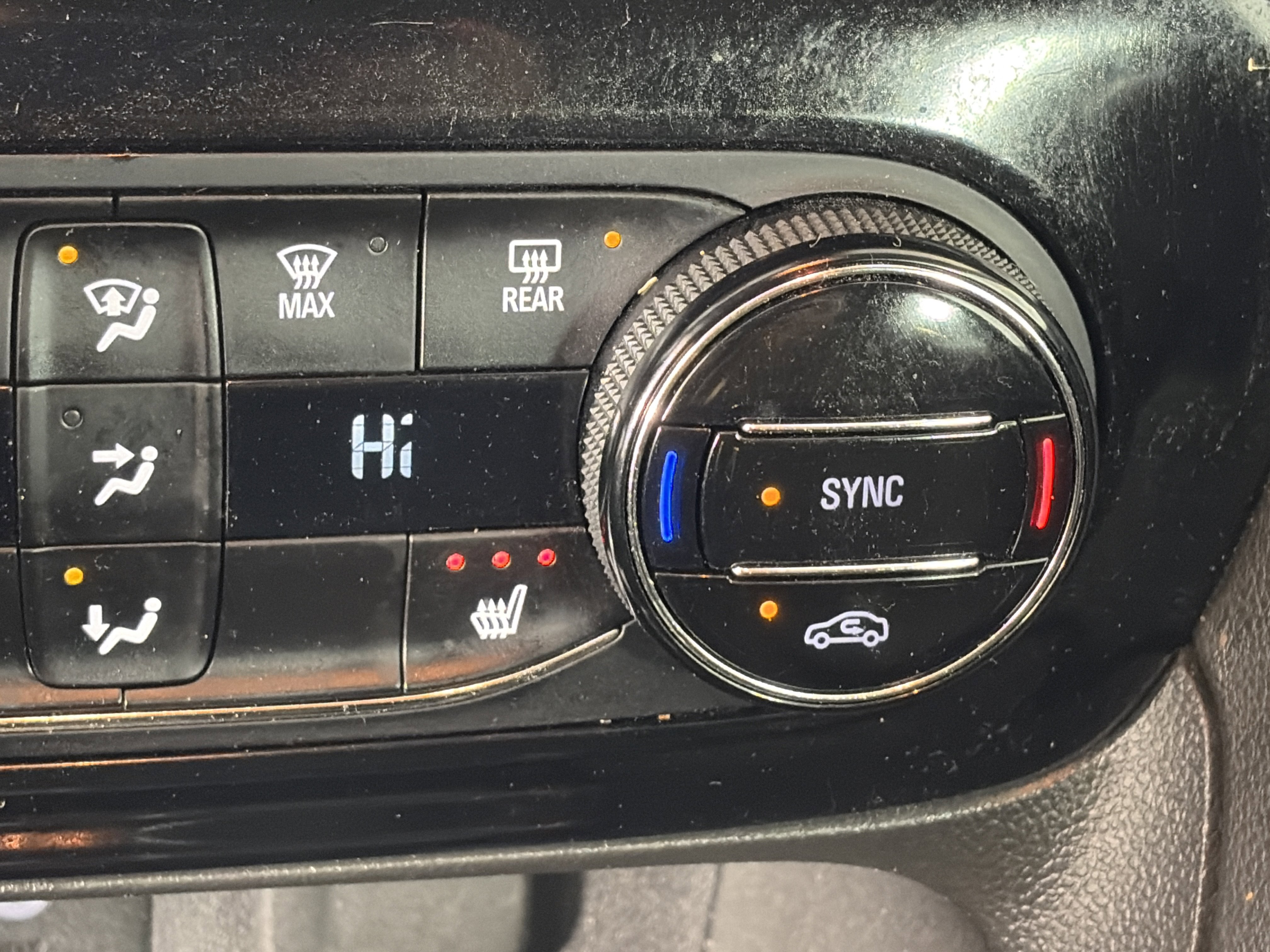 Used 2021 Buick Encore GX Select w/ Sport Touring Package image 24