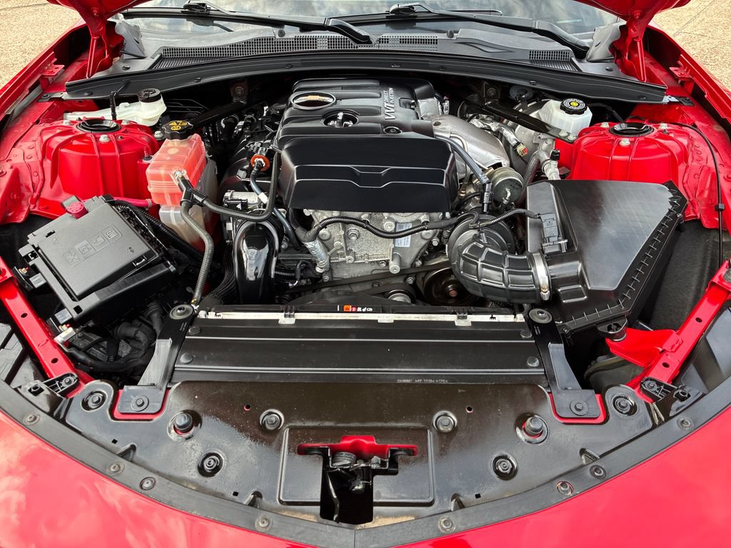 Used 2021 Chevrolet Camaro LT RWD image 23