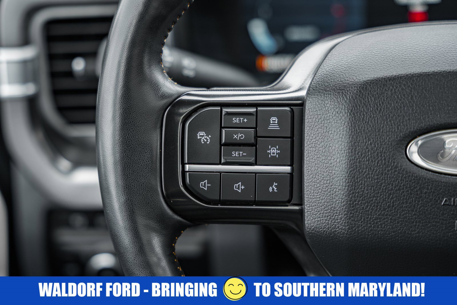 Used 2024 Ford F450 Platinum w/ FX4 Off-Road Package image 41