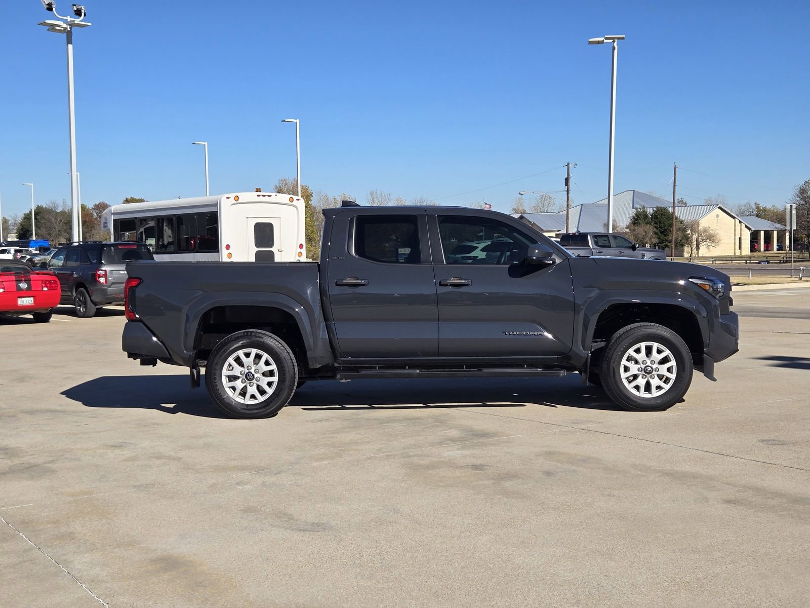 Used 2024 Toyota Tacoma SR5 image 7