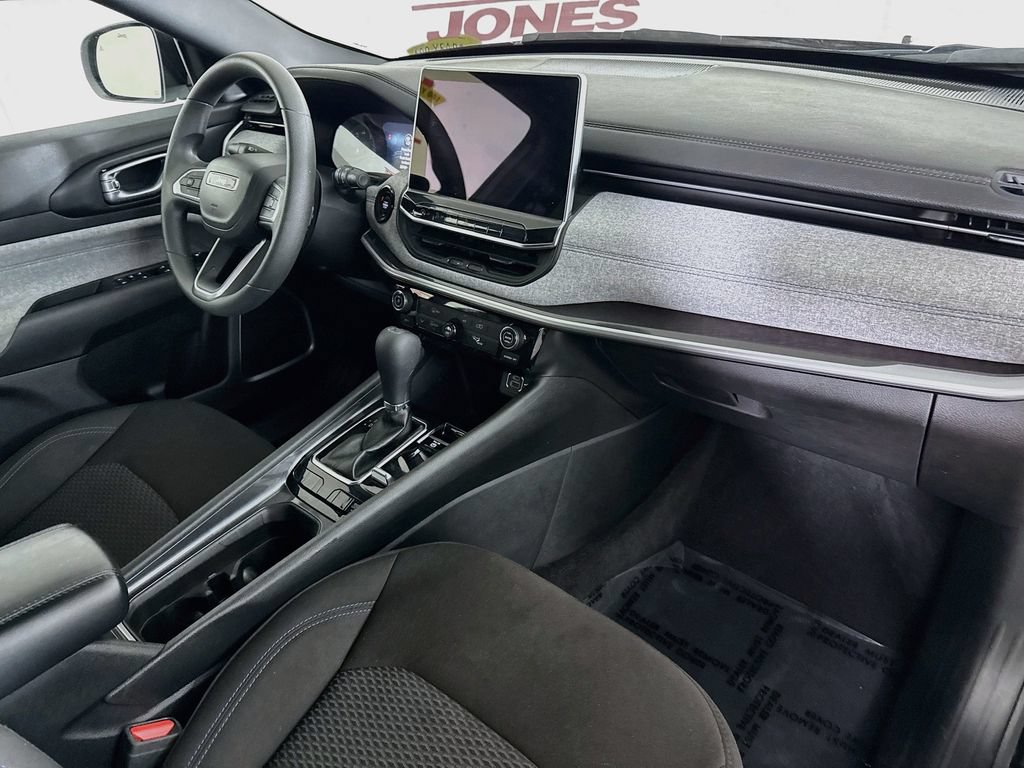 Used 2023 Jeep Compass Sport AWD/4WD image 30