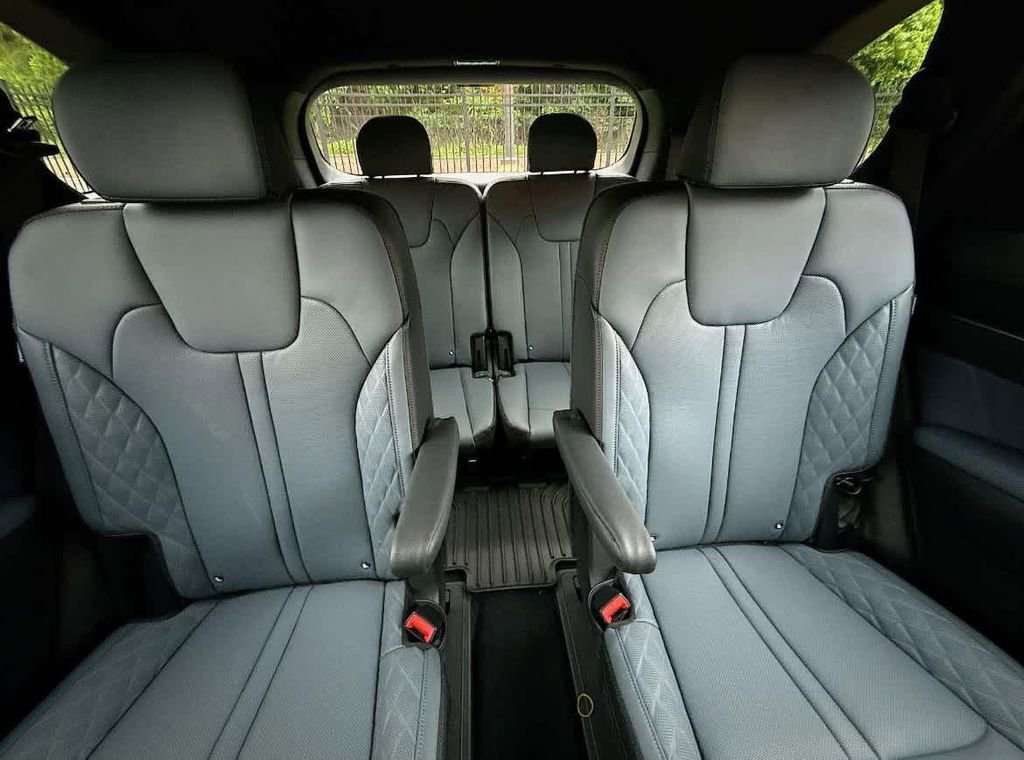 New 2025 Kia Sorento SX Prestige AWD/4WD image 14