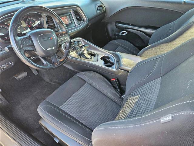 Used 2016 Dodge Challenger SXT w/ Blacktop Package image 8