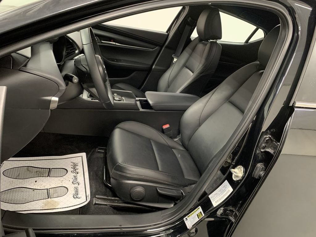 Used 2022 MAZDA MAZDA3 s FWD image 9