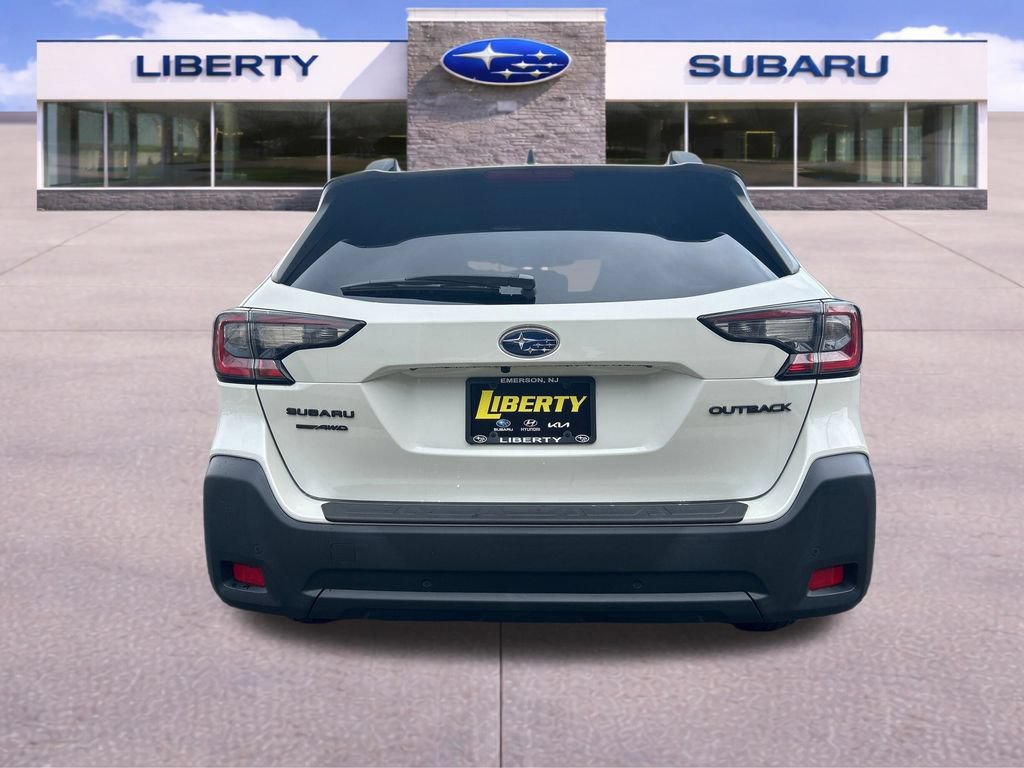 Certified 2024 Subaru Outback Onyx Edition AWD/4WD image 8