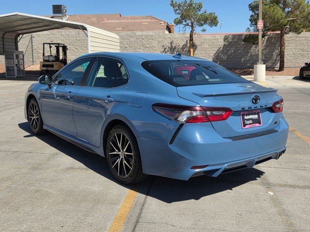 Used 2023 Toyota Camry SE w/ Blackout Package (TMS) image 8